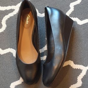Clarks Artisan Flores Tulip Black Leather Wedge 10